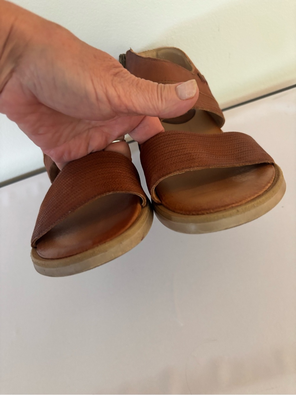 Miz Mooz NY city sandals - Picture 4 of 13